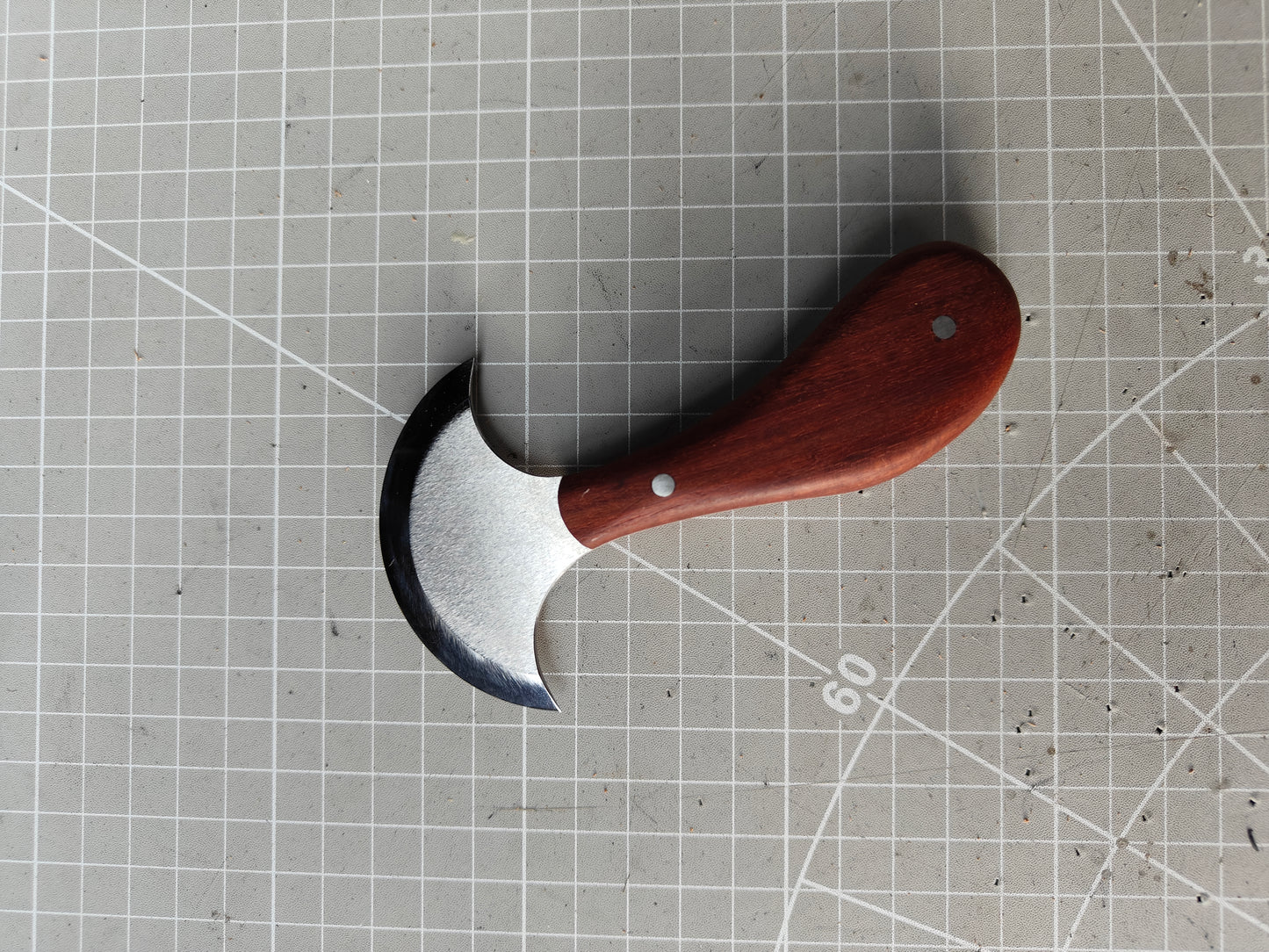 KL Full-tang small round knife