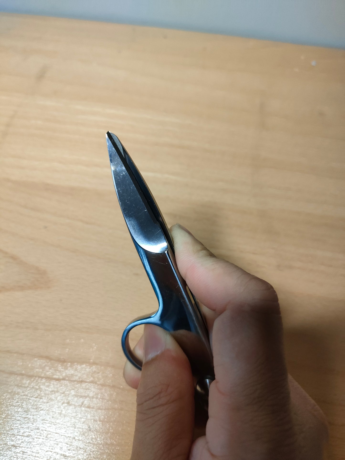 Basic stainless steel thread scissor
